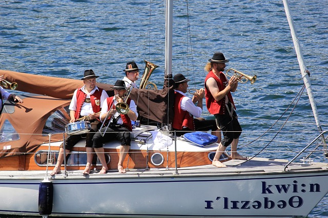 异军突起成 异军突起成